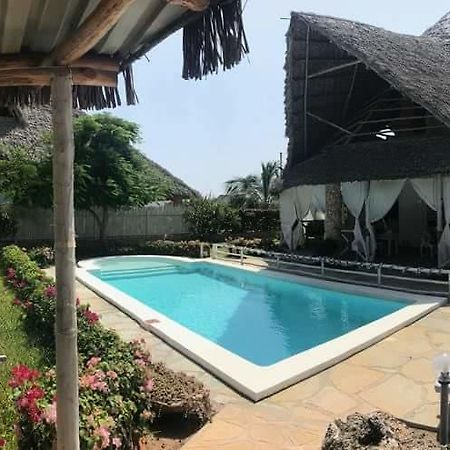 Nyumba Ya Afrika Bed & Breakfast Watamu Dış mekan fotoğraf